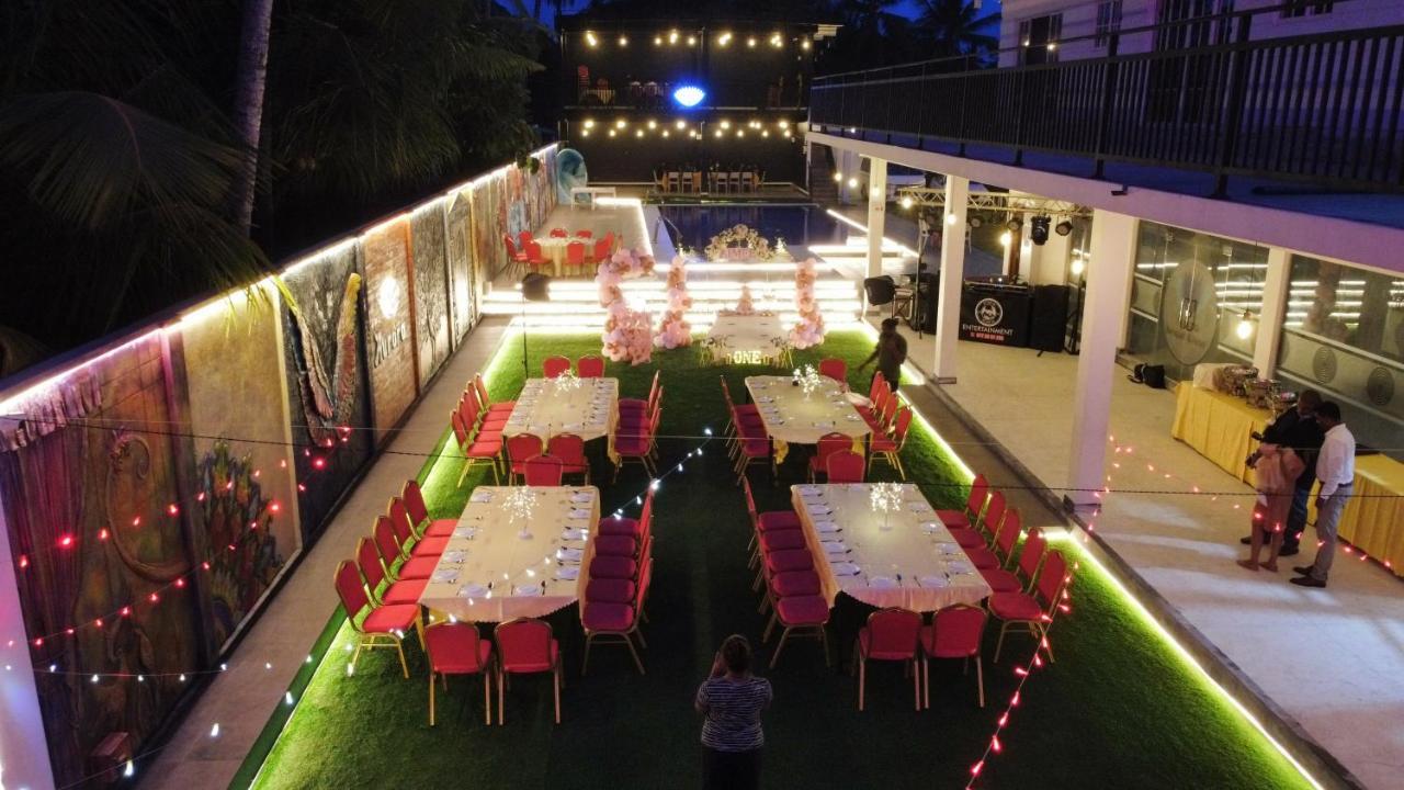 Aurora Banquet And Hotel Chilaw Exterior foto